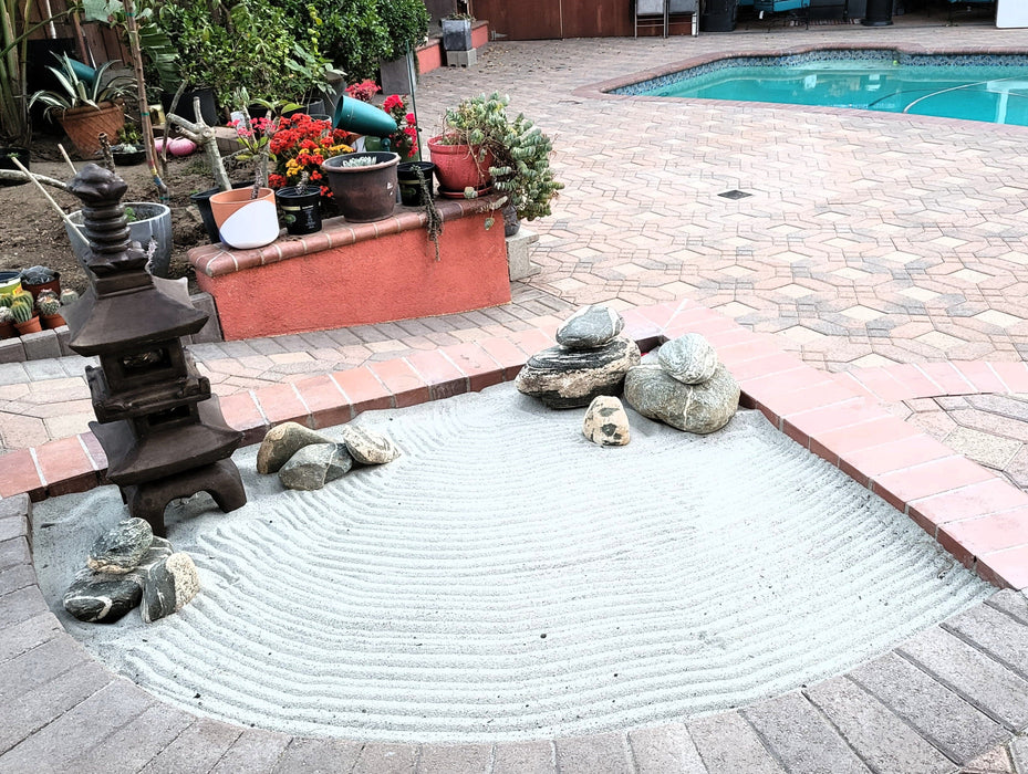 Brookstone Hardscape 44 Lbs. Box Small Size Stones 3" to 5" rock and stone Lifegard Aquatics